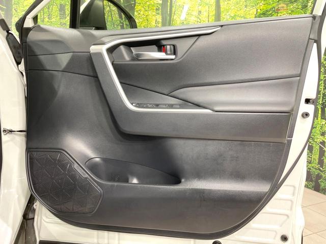 RAV4 X 禁煙車 衝突軽減 純正ディスプレイ ドラレコ ETC レーダークルーズ コーナーセンサー 車線逸脱警報 踏み間違い防止装置 LEDヘッド オートライト オートエアコン スマートキー 電動格納ミラー(53枚目)