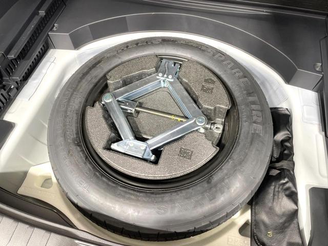 RAV4 X 禁煙車 衝突軽減 純正ディスプレイ ドラレコ ETC レーダークルーズ コーナーセンサー 車線逸脱警報 踏み間違い防止装置 LEDヘッド オートライト オートエアコン スマートキー 電動格納ミラー(62枚目)