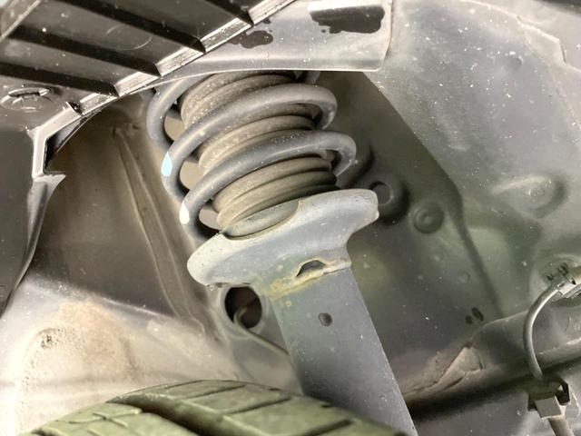 アルト Ｌ　ＳＤナビ　禁煙車　シートヒーター　ＣＤ　ＤＶＤ再生　地デジ　アイドリングストップ　横滑り防止装置　プライバシーガラス（20枚目）