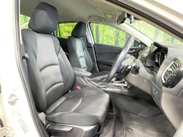 運転席シート廻りは使用感も少なく、良好な状態となっています。前オーナー様が丁寧に使っていたことがよくわかりますね。