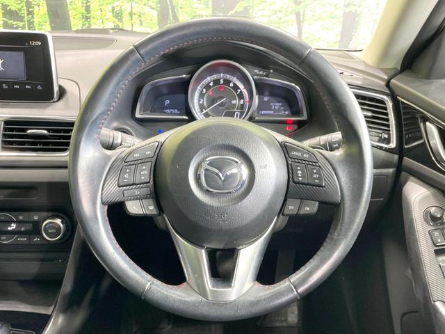 ステアリングも使用感が少なく、きれいな状態となっております♪