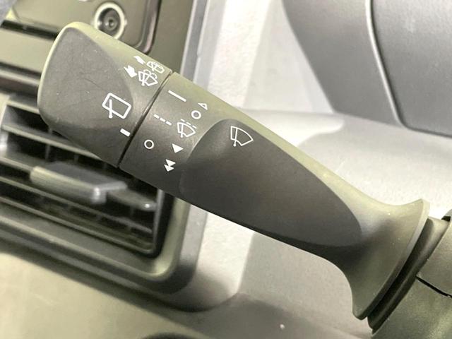 タント L 衝突被害軽減システム 禁煙車 コーナーセンサー LEDヘッドライト オートマチックハイビーム 車線逸脱警報 オートライト CD ロールサンシェード アイドリングストップ 横滑り防止装置(39枚目)