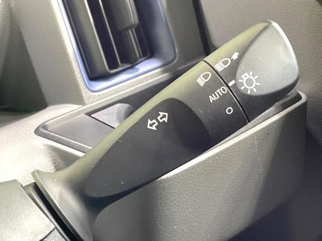 タント L 衝突被害軽減システム 禁煙車 コーナーセンサー LEDヘッドライト オートマチックハイビーム 車線逸脱警報 オートライト CD ロールサンシェード アイドリングストップ 横滑り防止装置(40枚目)