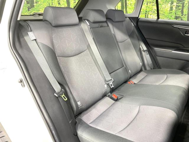 ＲＡＶ４ Ｘ　禁煙車　モデリスタ　純正９型ナビ　バックカメラ　セーフティセンス　レーダークルーズ　ドラレコ　コーナーセンサー　スマートキー　ＬＥＤヘッド　純正１７インチアルミ　オートハイビーム　車線逸脱警報（9枚目）