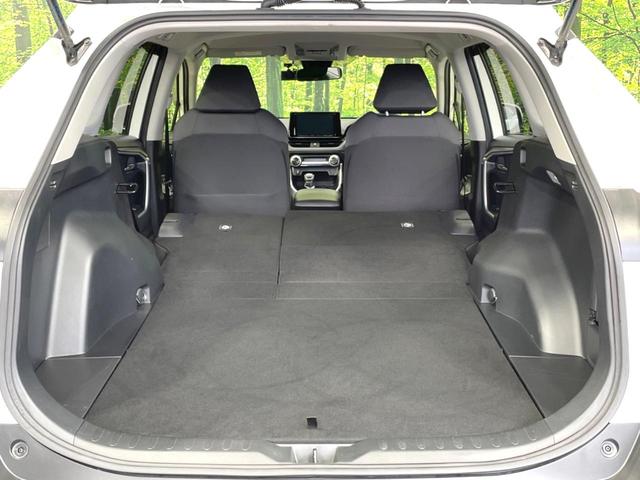 ＲＡＶ４ Ｘ　禁煙車　モデリスタ　純正９型ナビ　バックカメラ　セーフティセンス　レーダークルーズ　ドラレコ　コーナーセンサー　スマートキー　ＬＥＤヘッド　純正１７インチアルミ　オートハイビーム　車線逸脱警報（10枚目）