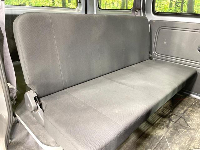 ハイゼットカーゴ DX SAIII SDナビ 衝突被害軽減システム 禁煙車 オートハイビーム Bluetooth スライドドア アイドリングストップ 横滑り防止装置 プライバシーガラス(9枚目)