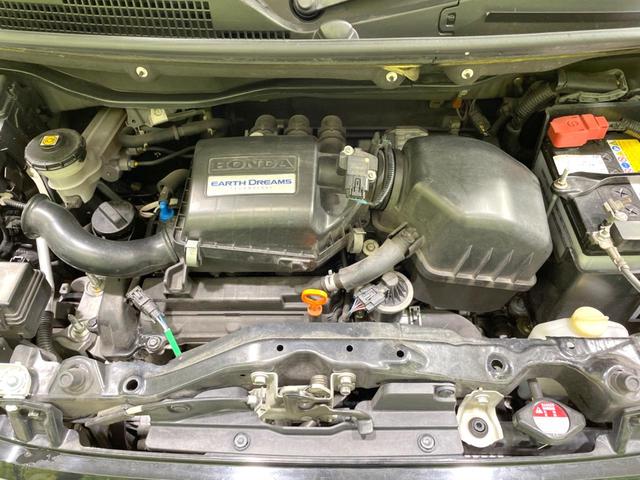 Ｎ－ＢＯＸ Ｇ　ＳＳパッケージ　禁煙車　衝突軽減　両側電動ドア　純正ナビ　バックカメラ　ＥＴＣ　シートヒーター　ＨＩＤヘッド　オートライト　オートエアコン　スマートキー　フルセグ　Ｂｌｕｅｔｏｏｔｈ　横滑り防止装置　電動格納ミラー（18枚目）