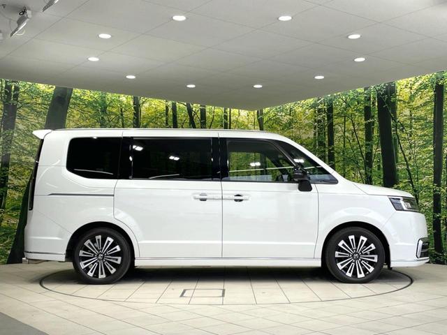 ステップワゴン ｅ：ＨＥＶスパーダ　プレミアムライン　禁煙車　純正１１型ナビ　両側電動ドア　全周囲カメラ　ホンダセンシング　ドラレコ　ＥＴＣ　アダプティブクルーズ　電動リアゲート　ハーフレザーシート　シートヒーター　コーナーセンサー　ＬＥＤヘッド（32枚目）