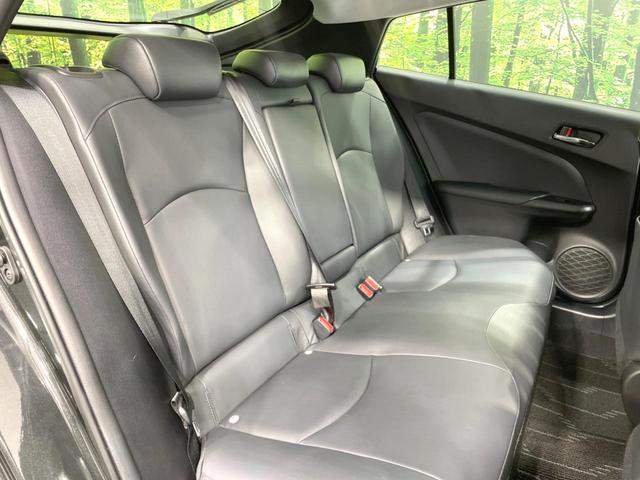 プリウス Sツーリングセレクション・ブラックエディション 禁煙車 セーフティセンス 8型ディスプレイ バックカメラ ドラレコ ETC2.0 レーダークルーズ シートヒーター コーナーセンサー スマートキー LEDヘッド 純正17インチアルミ オートハイビーム(9枚目)