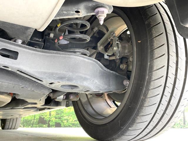 プリウス Sツーリングセレクション・ブラックエディション 禁煙車 セーフティセンス 8型ディスプレイ バックカメラ ドラレコ ETC2.0 レーダークルーズ シートヒーター コーナーセンサー スマートキー LEDヘッド 純正17インチアルミ オートハイビーム(21枚目)