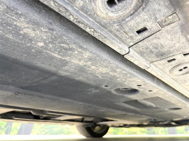 プリウス Sツーリングセレクション・ブラックエディション 禁煙車 セーフティセンス 8型ディスプレイ バックカメラ ドラレコ ETC2.0 レーダークルーズ シートヒーター コーナーセンサー スマートキー LEDヘッド 純正17インチアルミ オートハイビーム(23枚目)