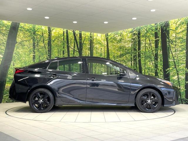 プリウス Sツーリングセレクション・ブラックエディション 禁煙車 セーフティセンス 8型ディスプレイ バックカメラ ドラレコ ETC2.0 レーダークルーズ シートヒーター コーナーセンサー スマートキー LEDヘッド 純正17インチアルミ オートハイビーム(31枚目)