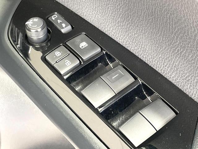 プリウス Sツーリングセレクション・ブラックエディション 禁煙車 セーフティセンス 8型ディスプレイ バックカメラ ドラレコ ETC2.0 レーダークルーズ シートヒーター コーナーセンサー スマートキー LEDヘッド 純正17インチアルミ オートハイビーム(67枚目)