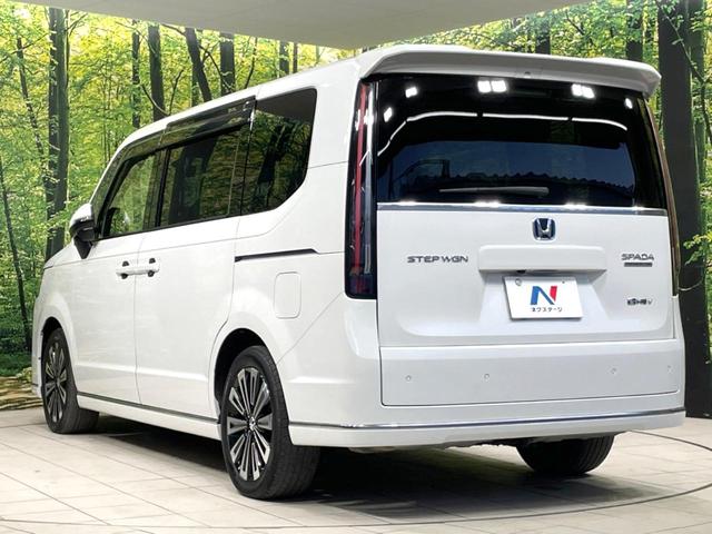 ステップワゴン ｅ：ＨＥＶスパーダ　プレミアムライン　禁煙車　純正１１型ナビ　両側電動ドア　全周囲カメラ　ホンダセンシング　ドラレコ　ＥＴＣ　アダプティブクルーズ　電動リアゲート　ハーフレザーシート　シートヒーター　コーナーセンサー　ＬＥＤヘッド（30枚目）