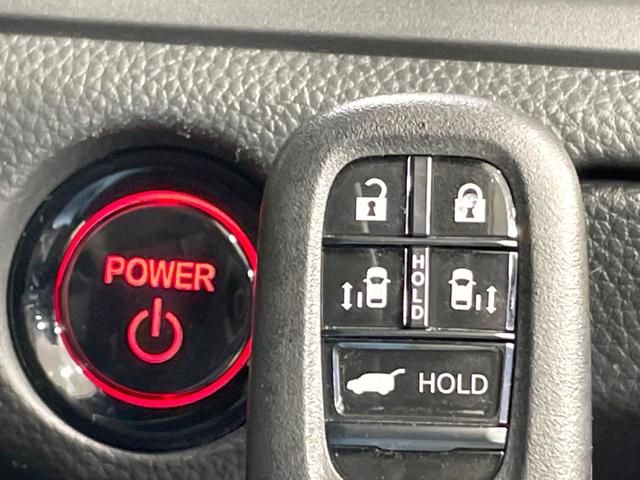 ステップワゴン ｅ：ＨＥＶスパーダ　プレミアムライン　禁煙車　純正１１型ナビ　両側電動ドア　全周囲カメラ　ホンダセンシング　ドラレコ　ＥＴＣ　アダプティブクルーズ　電動リアゲート　ハーフレザーシート　シートヒーター　コーナーセンサー　ＬＥＤヘッド（38枚目）