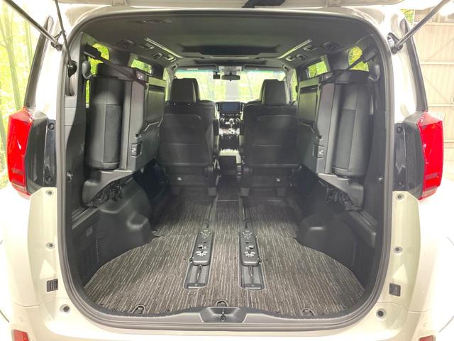 アルファード ２．５Ｓ　タイプゴールドＩＩＩ　サンルーフ　モデリスタ　純正９型ナビ　両側電動ドア　後席モニター　バックカメラ　セーフティセンス　ドラレコ　ＥＴＣ　レーダークルーズ　禁煙車　電動リアゲート　ハーフレザーシート　コーナーセンサー（11枚目）