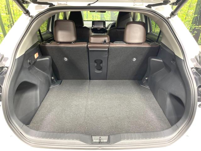 ヤリスクロス ハイブリッドＺ　禁煙車　純正８型ナビ　全周囲カメラ　セーフティセンス　ドラレコ　ビルトインＥＴＣ　レーダークルーズ　電動リアゲート　ハーフレザーシート　シートヒーター　パワーシート　コーナーセンサー　スマートキー（63枚目）