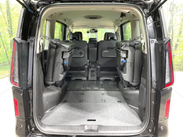 セレナ ハイウェイスターＶ　プロパイロット　両側電動ドア　バックカメラ　衝突軽減　ドラレコ　ＥＴＣ　ブラインドスポットモニター　ナビ　禁煙車　バックカメラ　ＬＥＤヘッド　純正１６インチアルミ　オートハイビーム　オートライト（11枚目）