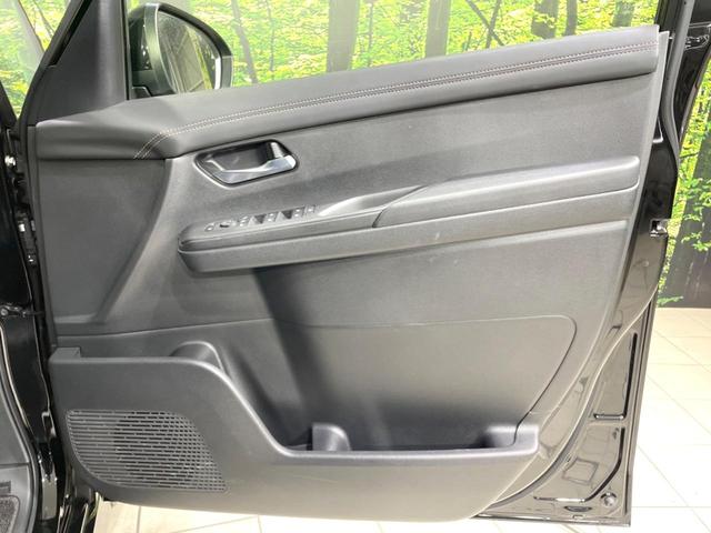 セレナ ハイウェイスターＶ　プロパイロット　両側電動ドア　バックカメラ　衝突軽減　ドラレコ　ＥＴＣ　ブラインドスポットモニター　ナビ　禁煙車　バックカメラ　ＬＥＤヘッド　純正１６インチアルミ　オートハイビーム　オートライト（69枚目）