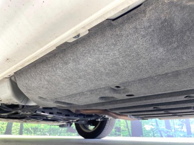 ヴェゼル ハイブリッドＺ　禁煙車　ＳＤナビ　バックカメラ　衝突軽減　ビルトインＥＴＣ　ハーフレザーシート　シートヒーター　スマートキー　ＬＥＤヘッド　クルコン　フルセグ　Ｂｌｕｅｔｏｏｔｈ　純正１７インチアルミ　オートライト（22枚目）