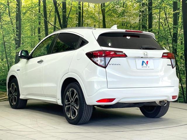 ヴェゼル ハイブリッドＺ　禁煙車　ＳＤナビ　バックカメラ　衝突軽減　ビルトインＥＴＣ　ハーフレザーシート　シートヒーター　スマートキー　ＬＥＤヘッド　クルコン　フルセグ　Ｂｌｕｅｔｏｏｔｈ　純正１７インチアルミ　オートライト（29枚目）