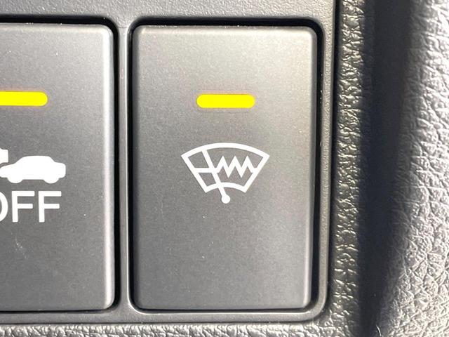 ヴェゼル ハイブリッドＺ　禁煙車　ＳＤナビ　バックカメラ　衝突軽減　ビルトインＥＴＣ　ハーフレザーシート　シートヒーター　スマートキー　ＬＥＤヘッド　クルコン　フルセグ　Ｂｌｕｅｔｏｏｔｈ　純正１７インチアルミ　オートライト（42枚目）