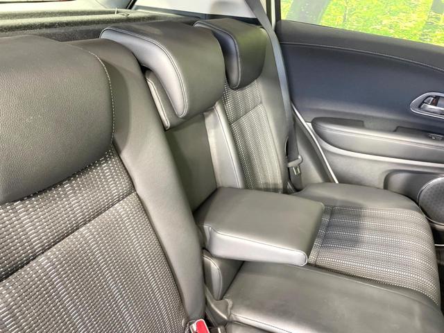 ヴェゼル ハイブリッドＺ　禁煙車　ＳＤナビ　バックカメラ　衝突軽減　ビルトインＥＴＣ　ハーフレザーシート　シートヒーター　スマートキー　ＬＥＤヘッド　クルコン　フルセグ　Ｂｌｕｅｔｏｏｔｈ　純正１７インチアルミ　オートライト（62枚目）