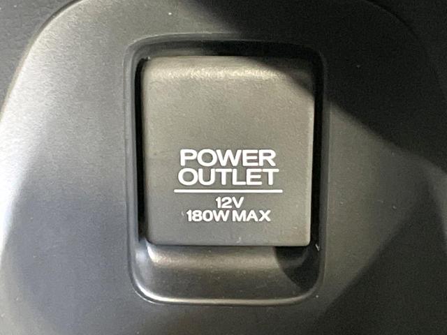 ヴェゼル ハイブリッドＺ　禁煙車　ＳＤナビ　バックカメラ　衝突軽減　ビルトインＥＴＣ　ハーフレザーシート　シートヒーター　スマートキー　ＬＥＤヘッド　クルコン　フルセグ　Ｂｌｕｅｔｏｏｔｈ　純正１７インチアルミ　オートライト（63枚目）