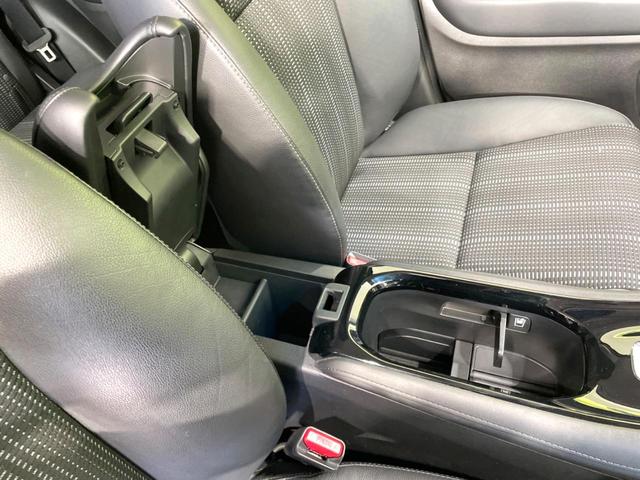 ヴェゼル ハイブリッドＺ　禁煙車　ＳＤナビ　バックカメラ　衝突軽減　ビルトインＥＴＣ　ハーフレザーシート　シートヒーター　スマートキー　ＬＥＤヘッド　クルコン　フルセグ　Ｂｌｕｅｔｏｏｔｈ　純正１７インチアルミ　オートライト（65枚目）