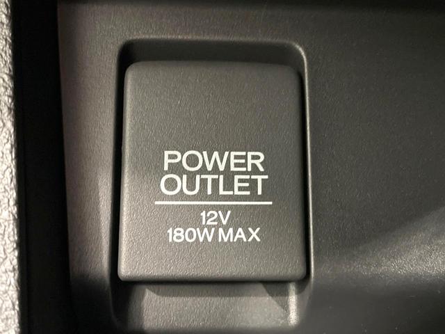 ヴェゼル ハイブリッドＺ　禁煙車　ＳＤナビ　バックカメラ　衝突軽減　ビルトインＥＴＣ　ハーフレザーシート　シートヒーター　スマートキー　ＬＥＤヘッド　クルコン　フルセグ　Ｂｌｕｅｔｏｏｔｈ　純正１７インチアルミ　オートライト（68枚目）