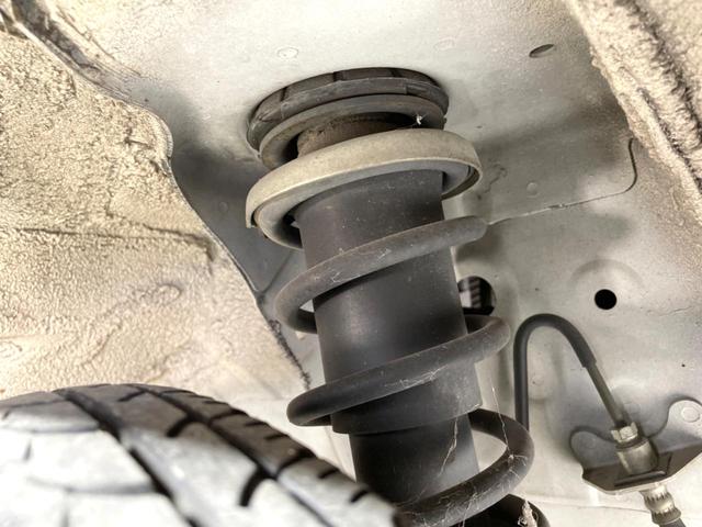 ハイゼットトラック スタンダード　禁煙車　純正オーディオ　ドアバイザー　パワーステアリング　衝突安全ボディ　ヘッドライトレベライザー　３方開荷台　荷台ステップ（24枚目）