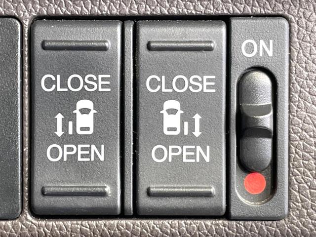 フリード Ｇ・ホンダセンシング　両側電動ドア　純正ＳＤナビ　バックカメラ　寒冷地仕様　衝突被害軽減システム　禁煙車　コーナーセンサー　スマートキー　ＬＥＤヘッド　ビルトインＥＴＣ　オートハイビーム　車線逸脱警報　オートライト（5枚目）