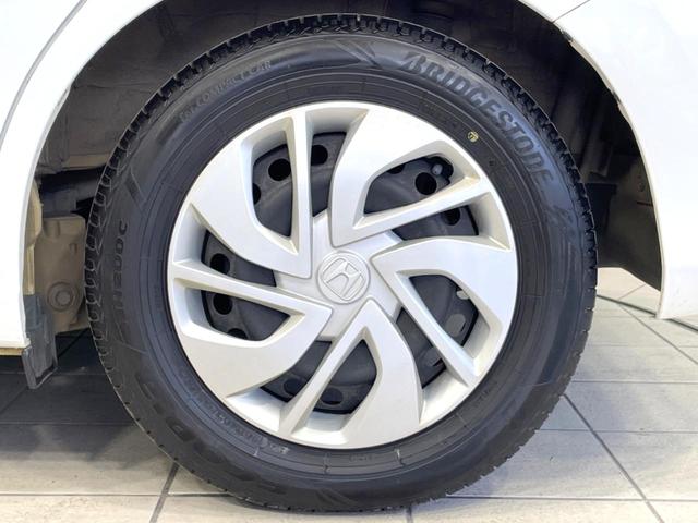 フリード Ｇ・ホンダセンシング　両側電動ドア　純正ＳＤナビ　バックカメラ　寒冷地仕様　衝突被害軽減システム　禁煙車　コーナーセンサー　スマートキー　ＬＥＤヘッド　ビルトインＥＴＣ　オートハイビーム　車線逸脱警報　オートライト（25枚目）