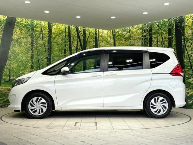 フリード Ｇ・ホンダセンシング　両側電動ドア　純正ＳＤナビ　バックカメラ　寒冷地仕様　衝突被害軽減システム　禁煙車　コーナーセンサー　スマートキー　ＬＥＤヘッド　ビルトインＥＴＣ　オートハイビーム　車線逸脱警報　オートライト（31枚目）