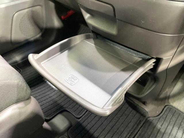 フリード Ｇ・ホンダセンシング　両側電動ドア　純正ＳＤナビ　バックカメラ　寒冷地仕様　衝突被害軽減システム　禁煙車　コーナーセンサー　スマートキー　ＬＥＤヘッド　ビルトインＥＴＣ　オートハイビーム　車線逸脱警報　オートライト（57枚目）