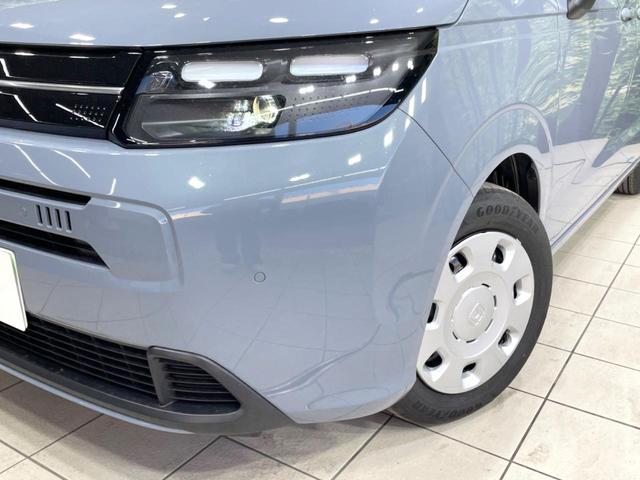 フリード エアー 登録済未使用車 両側電動ドア バックカメラ ホンダセンシング 8型ディスプレイ アダプティブクルーズ コーナーセンサー スマートキー LEDヘッド オートハイビーム オートエアコン Bluetooth(13枚目)