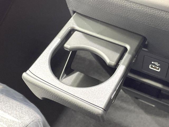 フリード エアー 登録済未使用車 両側電動ドア バックカメラ ホンダセンシング 8型ディスプレイ アダプティブクルーズ コーナーセンサー スマートキー LEDヘッド オートハイビーム オートエアコン Bluetooth(46枚目)