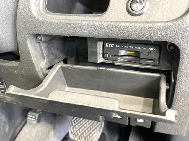 セレナ ハイウェイスター Jパッケージ 禁煙車 両側電動ドア 純正ナビ 後席モニター バックカメラ ビルトインETC スマートキー HIDヘッド クルコン 純正16インチアルミ オートライト オートエアコン Bluetooth CD(50枚目)