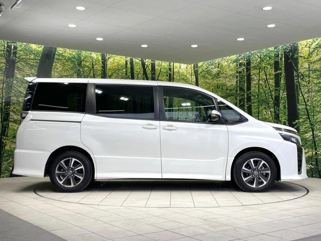 ヴォクシー ZS 禁煙車 純正9型ナビ 後席モニター 両側電動スライドドア バックカメラ セーフティセンス ビルトインETC スマートキー LEDヘッド クルコン 純正16インチアルミ オートハイビーム オートライト(32枚目)