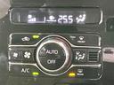 カスタムＧ　純正９型ナビ　全周囲カメラ　両側電動ドア　衝突軽減　ドラレコ　ＥＴＣ　禁煙車　レーダークルーズ　コーナーセンサー　シートヒーター　ＬＥＤヘッド　オートライト　オートエアコン　スマートキー　ＬＥＤフォグ（48枚目）