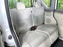 後部座席も気になるようなキズ・汚れやへたり等、大きなダメージはなく、良好な状態です。