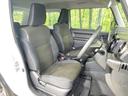 ジムニー ＸＣ　届出済未使用車　４ＷＤ　ターボ　セーフティサポート　コーナーセンサー　スマートキー　シートヒーター　ＬＥＤヘッド　クルコン　純正１６インチアルミ　オートハイビーム　車線逸脱警報　オートエアコン（8枚目）