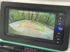 【バックカメラ】駐車時に後方がリアルタイム映像で確認できます。大型商業施設や立体駐車場での駐車時や、夜間のバック時に大活躍！運転スキルに関わらず、今や必須となった装備のひとつです！ 5