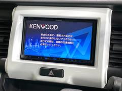 【ナビゲーション】使いやすいナビで目的地までしっかり案内してくれます。各種オーディオ再生機能も充実しており、お車の運転がさらに楽しくなります！！ 3