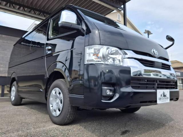 ハイエースワゴン ＧＬ　４ＷＤ／登録済未使用車／４列１０人乗り／パノラミックビューモニター／デジタルインナーミラー／パワースライドドア（9枚目）