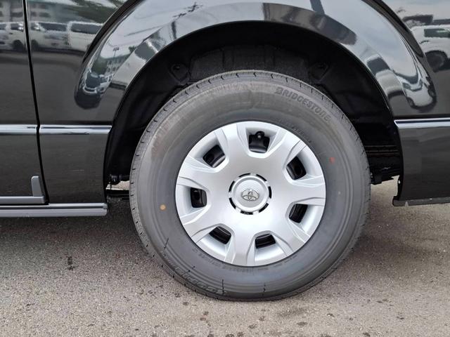 ハイエースワゴン ＧＬ　４ＷＤ／登録済未使用車／４列１０人乗り／パノラミックビューモニター／デジタルインナーミラー／パワースライドドア（40枚目）
