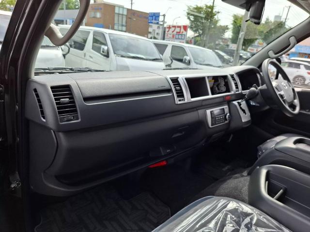 ハイエースワゴン ＧＬ　４ＷＤ／登録済未使用車／４列１０人乗り／パノラミックビューモニター／デジタルインナーミラー／パワースライドドア（43枚目）