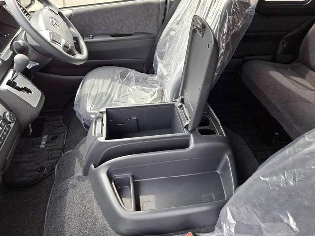 ハイエースワゴン ＧＬ　４ＷＤ／登録済未使用車／４列１０人乗り／パノラミックビューモニター／デジタルインナーミラー／パワースライドドア（53枚目）