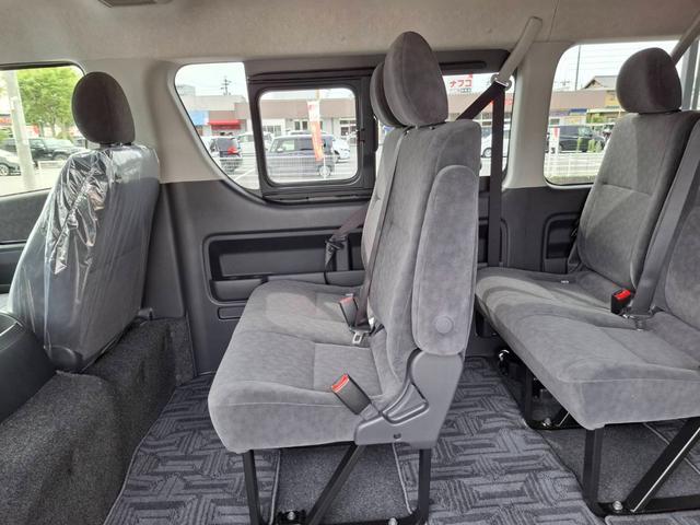 ハイエースワゴン ＧＬ　４ＷＤ／登録済未使用車／４列１０人乗り／パノラミックビューモニター／デジタルインナーミラー／パワースライドドア（54枚目）