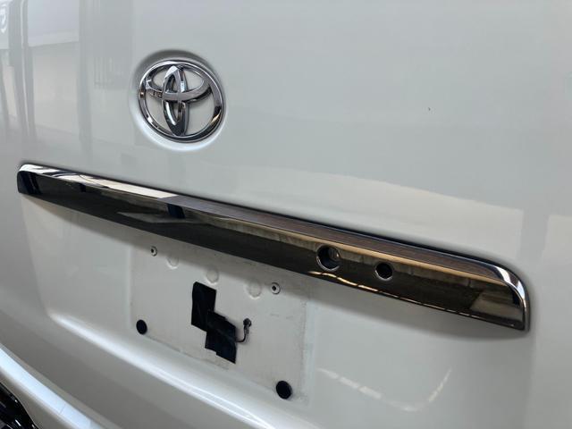 ハイエースバン スーパーＧＬ　ダークプライム　パナソニック大型ナビＴＶ／ベッドキット／バックモニター／ＥＴＣ車載器／社外エアロ／社外１７ｉｎアルミ／ローダウン／ＬＥＤヘッドライト／スマートキー＆プッシュスタート／サイドバイザー／社外ショック（35枚目）